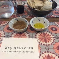 Das Foto wurde bei SADE - Beş Denizler Mutfağı von Sezin am 8/23/2019 aufgenommen