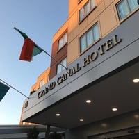 Foto tirada no(a) Grand Canal Hotel por Blondie x. em 4/2/2017