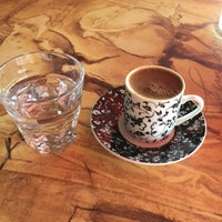Foto scattata a CafeM 1985 da Seyhan Ç. il 10/21/2019