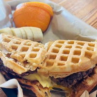 Снимок сделан в TIABI Coffee &amp;amp; Waffle Bar пользователем Desiree W. 3/25/2023