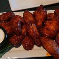 Photo taken at Boston Pizza by Roy W. on 4/13/2014