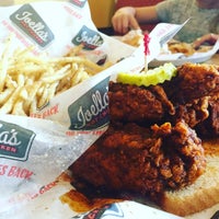 Photo taken at Joella&amp;#39;s Hot Chicken- Middletown by nick h. on 7/4/2016