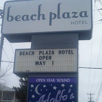รูปภาพถ่ายที่ Beach Plaza Hotel โดย Robert B. เมื่อ 4/18/2014