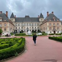 Photo taken at Cité Internationale Universitaire by Hjortur S. on 7/26/2021