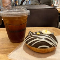 Photo taken at Krispy Kreme Doughnuts by tomo y. on 10/8/2022