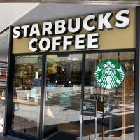 Photo taken at Starbucks by tomo y. on 8/9/2022