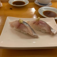 Foto diambil di Sushi Go 55 oleh Stephanie Y. pada 7/13/2019