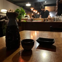 Foto tirada no(a) Zilla Sake (Sushi &amp;amp; Sake) por Douglass R. em 12/15/2021