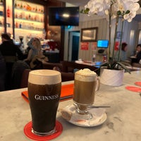 Foto scattata a Bailey Bar Dublin da Bilel T. il 1/14/2023