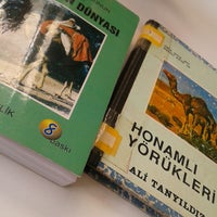 Photo taken at Tekelioğlu İl Halk Kütüphanesi by Melike B. on 10/30/2018