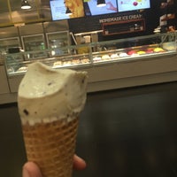 Photo taken at Australian Home Made Ice Cream by Valentine J. on 9/5/2017