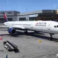 Photo taken at Gate C4 by Igor L. on 5/11/2019