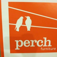 Foto tomada en Perch Furniture  por Mike R. el 1/15/2014