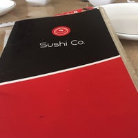 Foto scattata a Sushi Co da Daniel A. il 4/4/2016