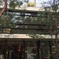 Photo taken at Paul Smith SPACE GALLERY by Rin 4. on 3/24/2018