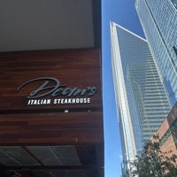 Photo taken at Dean’s Italian Steakhouse by John E. on 11/7/2023