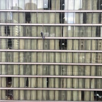 Photo taken at Courtyard by Marriott Chicago Downtown/River North by John E. on 4/21/2022