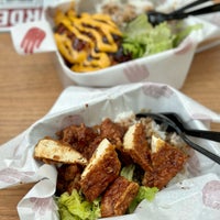 Photo taken at 4Fingers Crispy Chicken by Victor L. on 5/14/2023