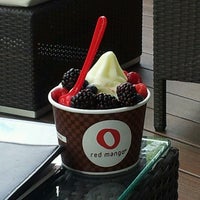 Photo taken at Red Mango by Joab G. on 6/2/2013