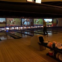 Photo prise au 10Pin Bowling Lounge par Thomas K. le1/1/2020