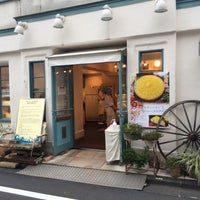 Photo taken at キルフェボン (Qu&amp;#39;il fait bon) 代官山店 by Shingo K. on 5/6/2014
