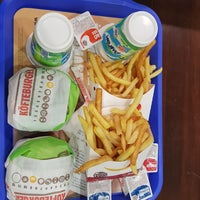 Photo taken at Burger King by enes Ö. on 7/2/2017