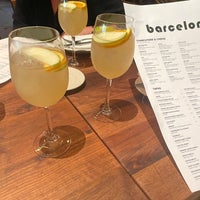 Das Foto wurde bei Barcelona Wine Bar von Aorm J. am 8/19/2023 aufgenommen