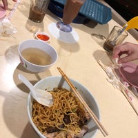 Photo taken at Lucky Star Eating House by WeiJian‼️🙋🏻 on 7/14/2018