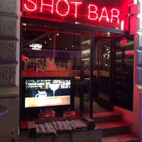 Foto tirada no(a) Shot Bar por Ogz em 10/26/2018