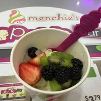 Photo taken at Menchie&amp;#39;s by Rob L. on 3/19/2015