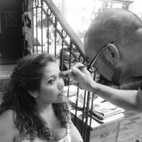 Foto diambil di Carlos Montesdeoca Hair &amp; Makeup Studio oleh Gabriel A. pada 7/25/2013