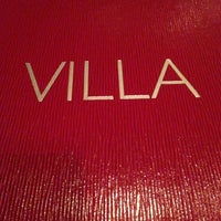 Снимок сделан в Villa Restaurant пользователем Tina W. 10/18/2012