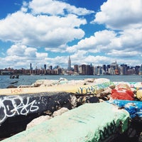 Photo taken at Bushwick Inlet Park by Héctor M. on 8/10/2015