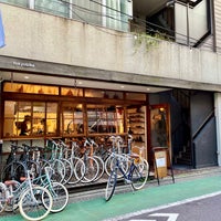 Photo taken at tokyobike shop 中目黒 by Mayoon5 on 8/27/2021