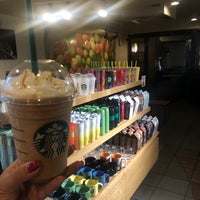 Photo taken at Starbucks by Runk on 7/30/2022