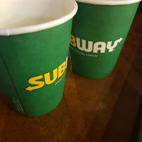 รูปภาพถ่ายที่ Subway โดย Hanife Ç. เมื่อ 5/20/2018