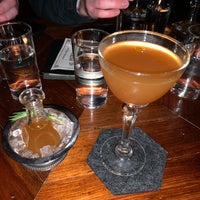Foto diambil di The Fox Bar &amp;amp; Cocktail Club oleh Matt C. pada 3/18/2023