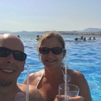 7/20/2017 tarihinde Nancy J.ziyaretçi tarafından Le Meridien Outdoor Swimming Pool'de çekilen fotoğraf