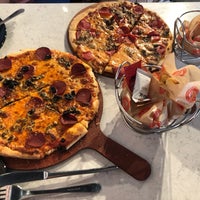 Photo taken at Pizza Hut by Gözde Nur A. on 7/21/2019