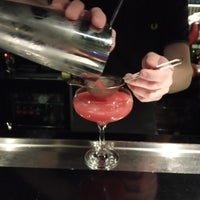 รูปภาพถ่ายที่ Funky Bee cocktail bar &amp;amp; lounge โดย Stasy Д. เมื่อ 10/11/2018
