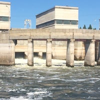 Photo taken at Межшлюзовая ГЭС by Александр Ш. on 8/10/2016
