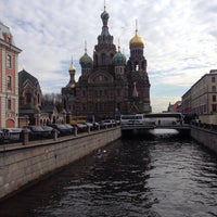 Photo taken at Театральный мост by ирина к. on 4/27/2015