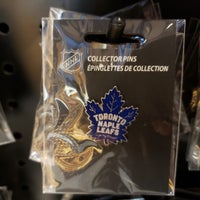 Снимок сделан в NHL Store NYC пользователем Kino 5/12/2019