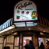 Photo taken at Ralph&amp;#39;s Italian Ices by Kino on 7/24/2017