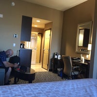 Das Foto wurde bei Holiday Inn Express Hotel &amp;amp; Suites Salinas von Chris S. am 7/8/2018 aufgenommen