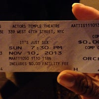 11/11/2013にMaunda B.がThe New Theater at 45th Streetで撮った写真