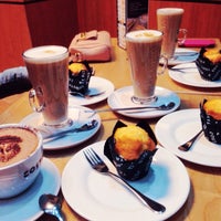 Photo taken at Costa Coffee by Hümeyra on 4/8/2015