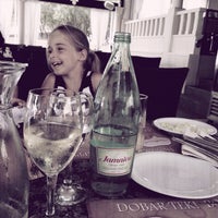 7/31/2014 tarihinde Michal K.ziyaretçi tarafından Restaurant Olive Tree'de çekilen fotoğraf