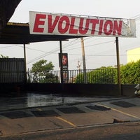 4/30/2013에 Juan Ramon O.님이 Evolution Car Wash에서 찍은 사진