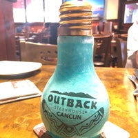 Photo taken at Outback Steakhouse by Mishifucita on 8/18/2018